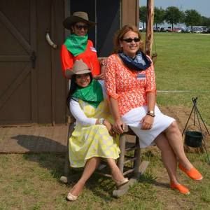 Meet your Posher, Iris